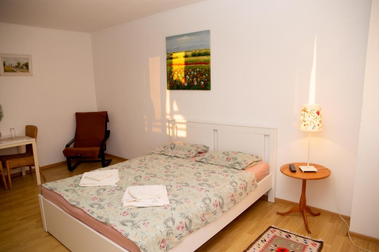 City Central Studio , Ploieşti Kültér fotó